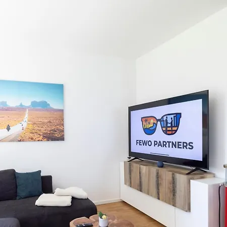 Partners - California Dreaming 93 Qm Mit Garten In Naehe Ber-airport Apartment *
